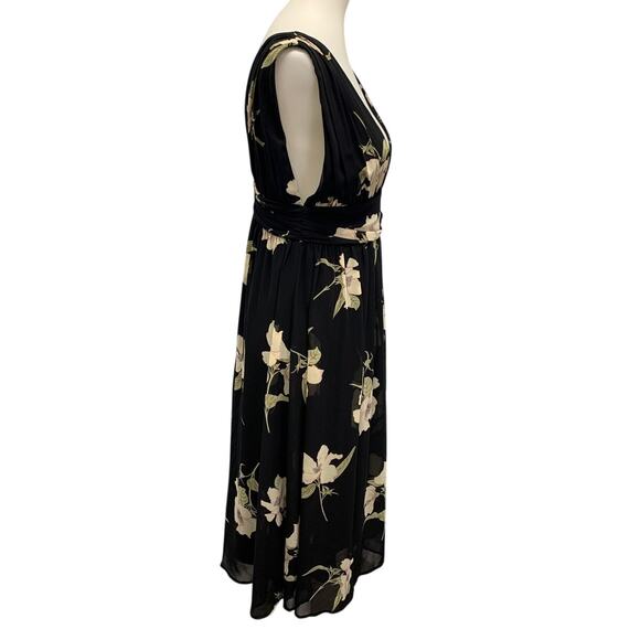 Lulu's Womens Medium Deep V Floral Flowy Cinched Waist Fit and Flare Dress - Picture 3 of 5